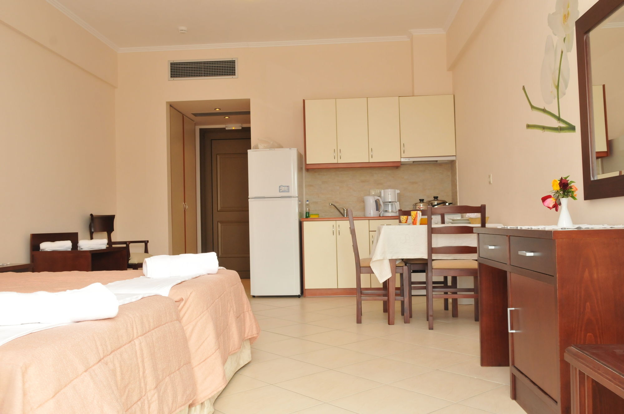 Aparthotel Finiki Plaza Methoni  Exterior foto